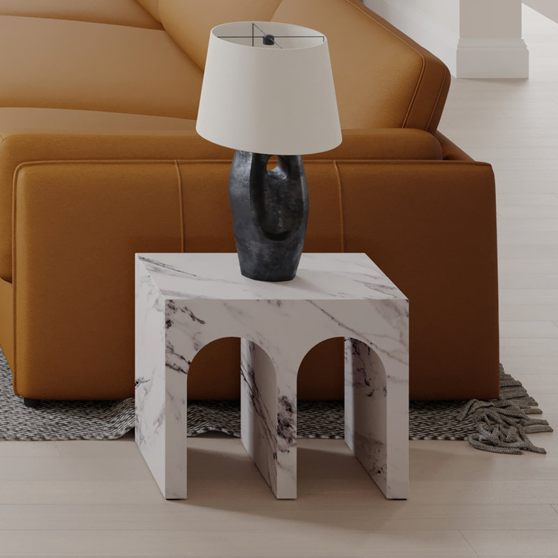 Table de bout Chinedum