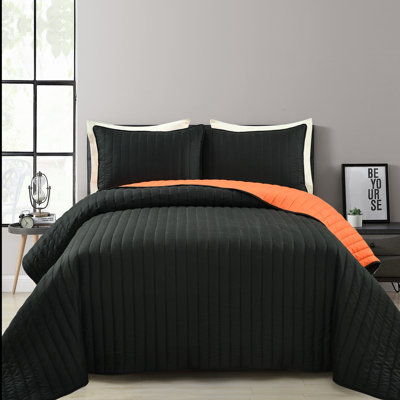 Reyna Soft All Season Reversible Quilt Set
