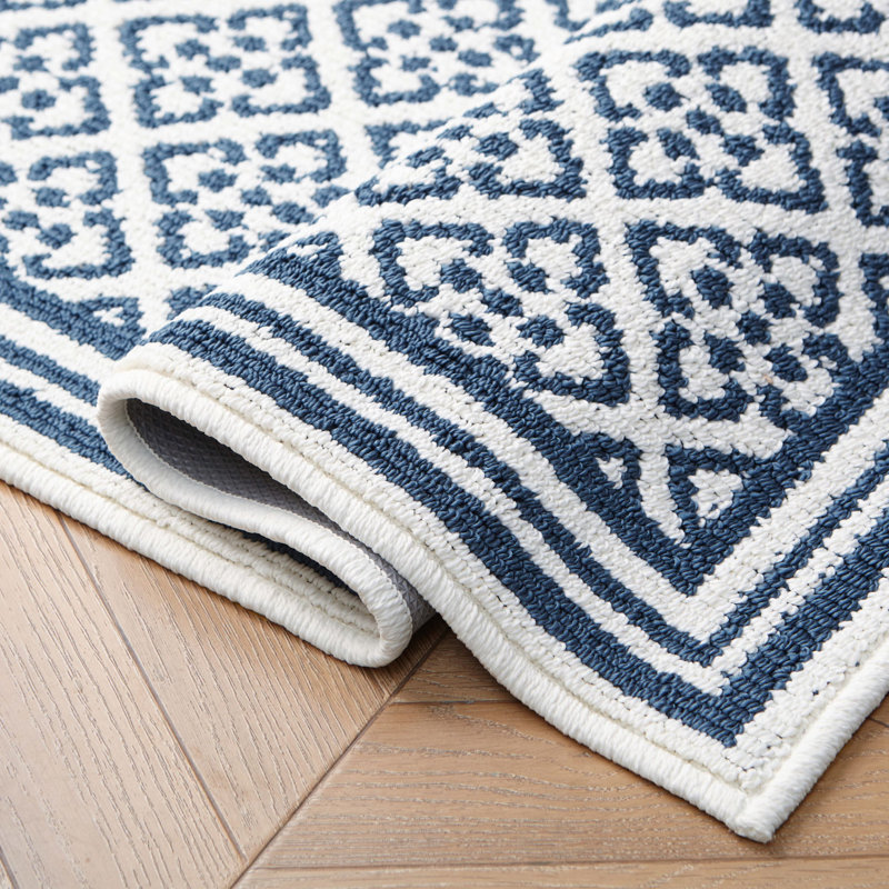 Laura Ashley Isla Two-Tone Machine Washable All Loop Tufted Rugs, Rectangle 2'2" x 3'9"/Runner 2'2" x 5'