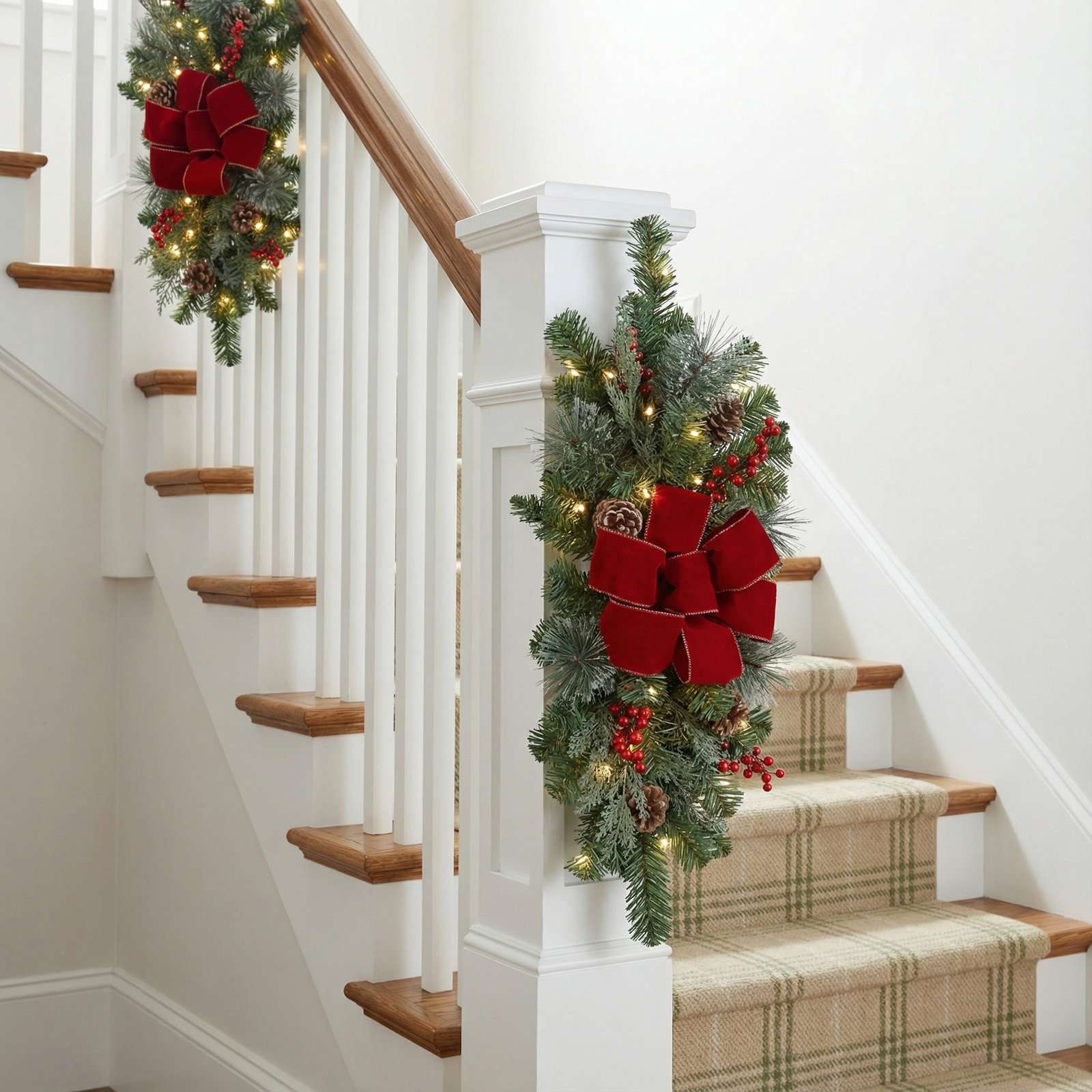 Hafner Lighted Faux Pine Swag