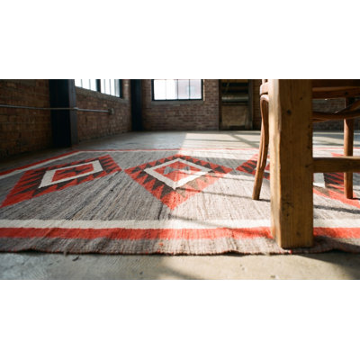 Tapis Navajo Allover Tribal