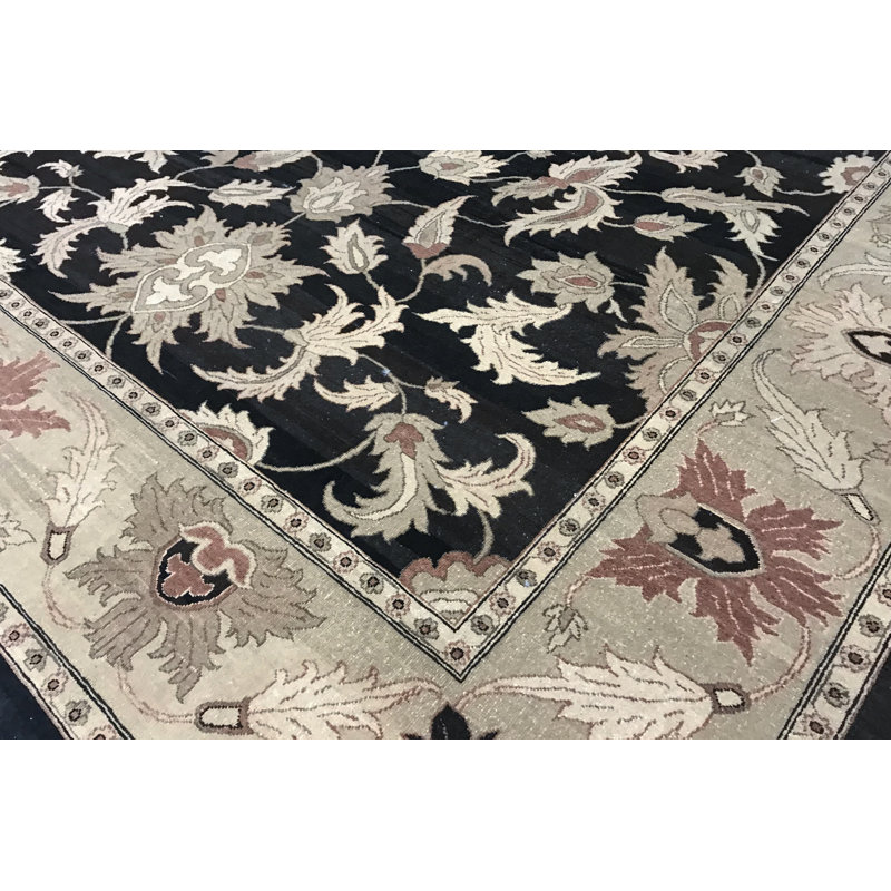Tapis noir de haute qualité noué à la main