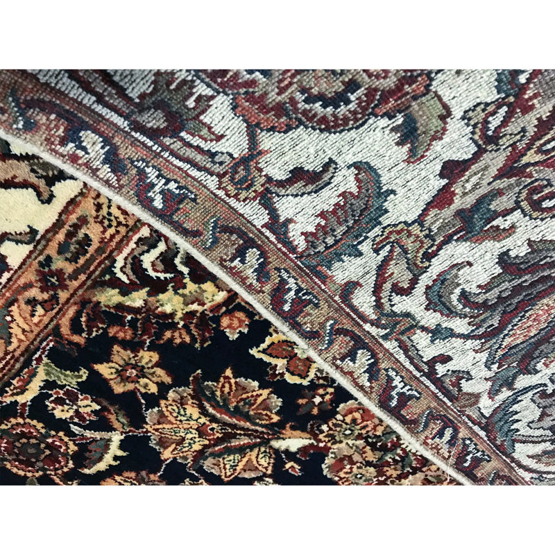 Tapis bleu et crème noué à la main de haute qualité