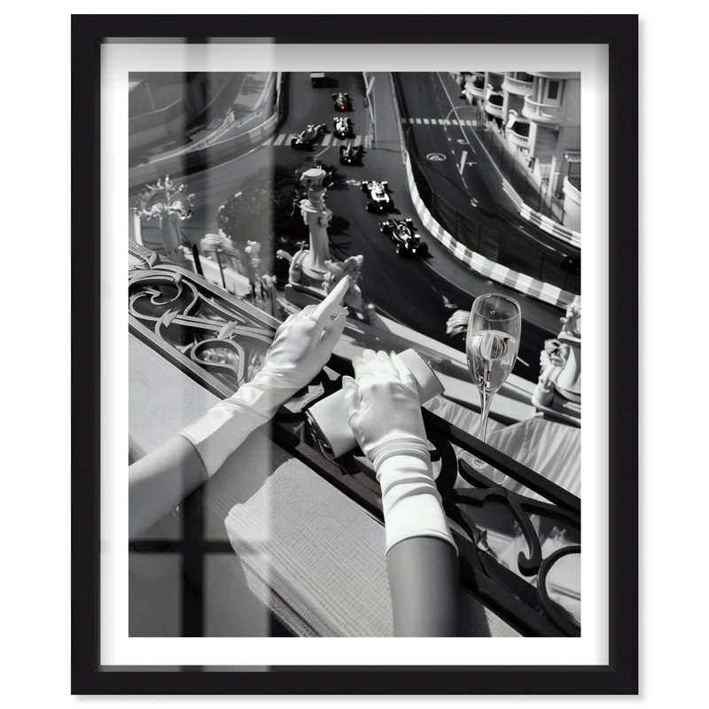 Décoration murale Racing In Monaco Shadowbox Print par Notoriart, cadre noir, H 25 po x l 21 po, H 25 po x l 21 po