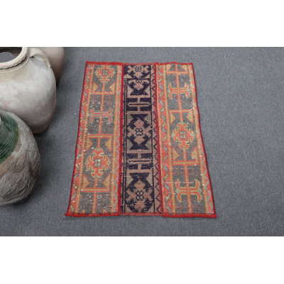 Tapis anatolien orange fabriqué à la main dans un style turc rétro: un petit tapis de décoration bohémien unique pour accentuer votre décor intérieur