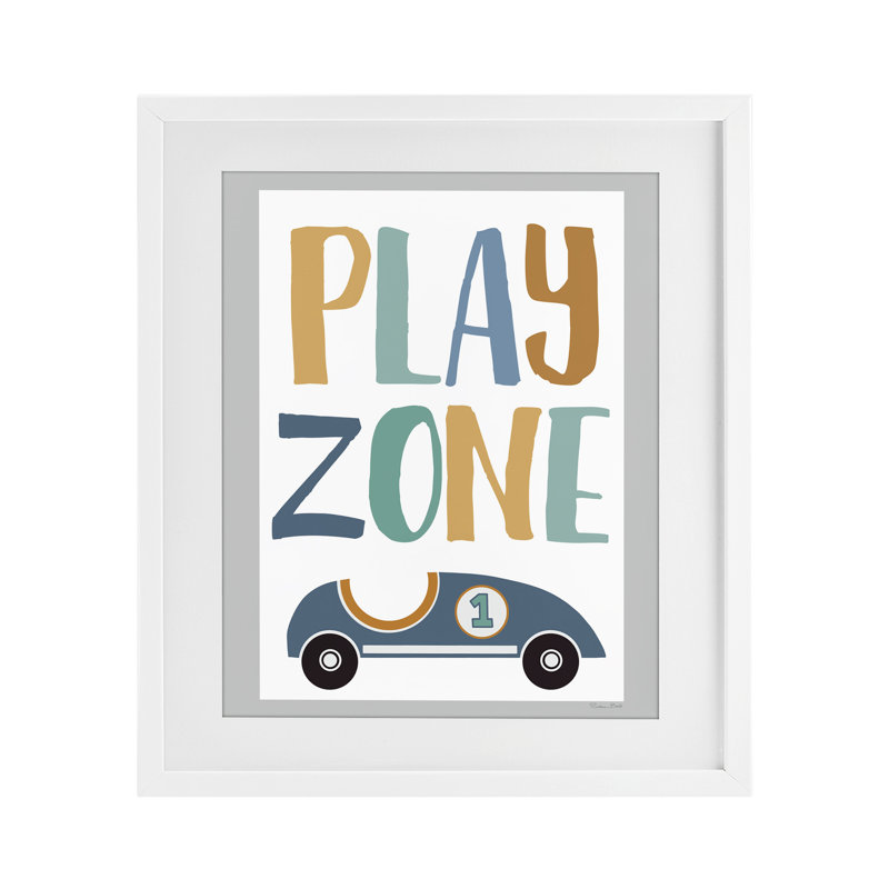 Reproduction sous verre Play Zone Racecar, conception par Susan Ball, H 16 po x l 13 po, Cadre blanc côtier