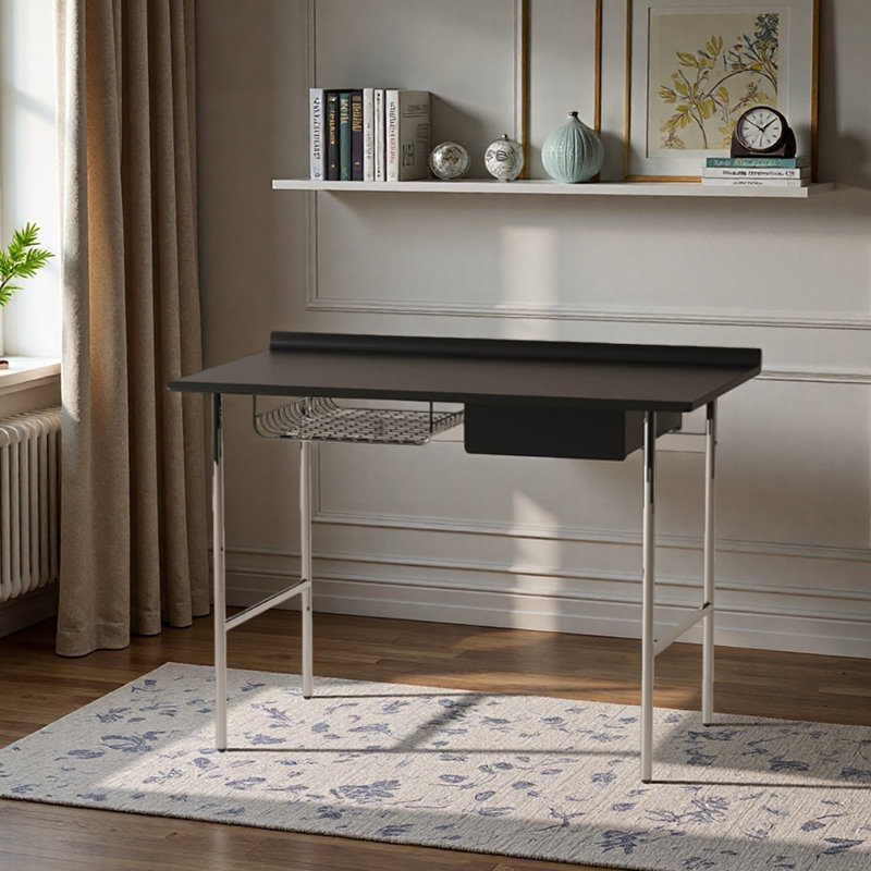 Petit bureau d'écriture Simple Storage, H 31,1 po x l 47,24 po x P 22,83 po