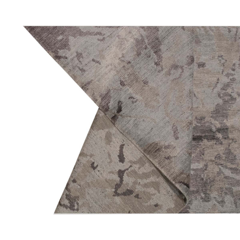High-Quality Hand-Knotted Gray/Brown Area Rug
