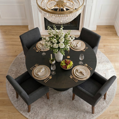 Ensemble de table de salle à manger 4 personnes Woodcroft avec table ronde unie et 4 fauteuils rembourrés en tissu