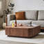 Table basse moderne et minimaliste carrée en bois massif