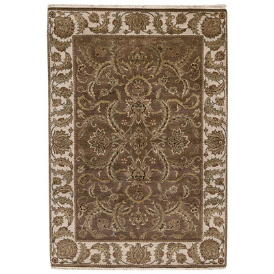 High-Quality Hand-Knotted Camel And Ivory Area Rug