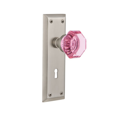 Plaque New York avec trou de serrure décoratif et bouton de porte rose Waldorf