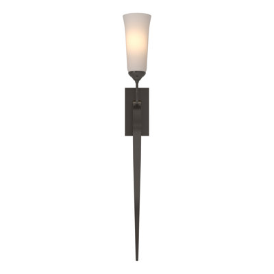 Sweeping Taper 1 - Light Dimmable Wallchiere