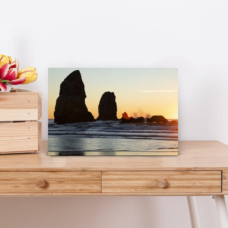 Seascape With Rock Objects At Sunrise, Cannon Beach, Oregon, Usa Contemporary Beach Wall Art, H 12 po x l 18 po