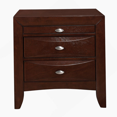 LUCILLE MERLOT NIGHTSTAND, un incontournable fonctionnel et élégant pour la chambre à coucher avec des tiroirs spacieux et un design élégant