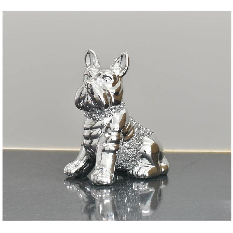 Figurines & Sculptures
