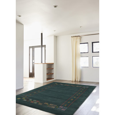 Tapis vert Kashkuli Gabbeh 4 pi 10 po x 6 pi 10 po