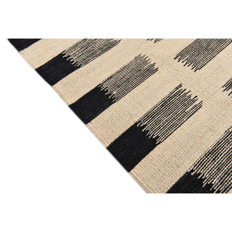 Tapis noir et blanc 7x9 Pinkerton