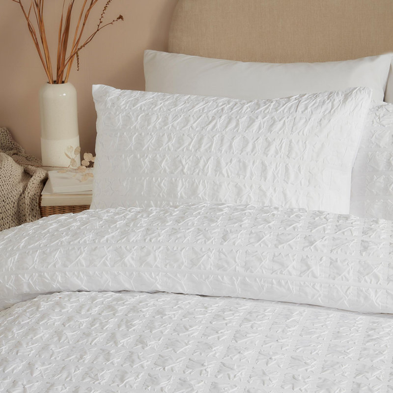 Polyester Geometric Duvet Cover Set with Pillowcases Included, Double Duvet Cover + 2 Standard Pillowcases