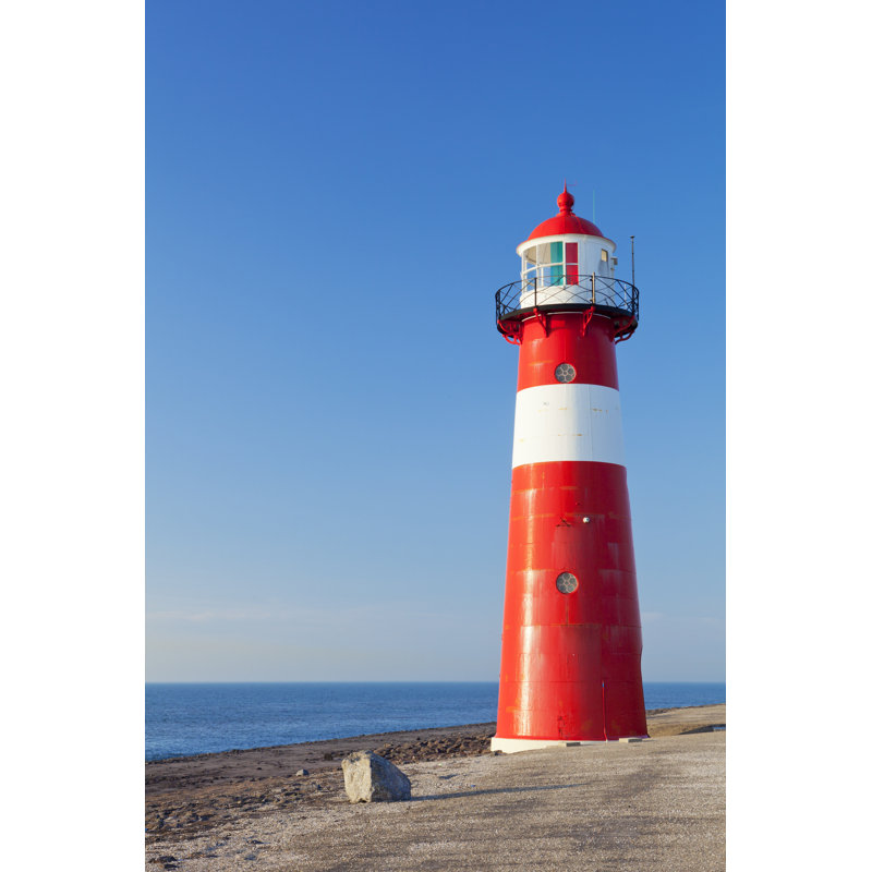 Phare rouge et blanc par Sara_Winter, H 30 po x l 20 po