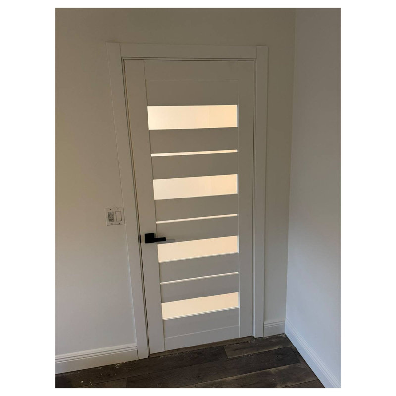 Porte-fenêtre intérieure pleine Veregio 7455 Blanc Soie avec vitrage dépoli, panneau simple, cadre et poignées inclus, idéal pour salle de bain ou chambre à coucher. Porte robuste.
