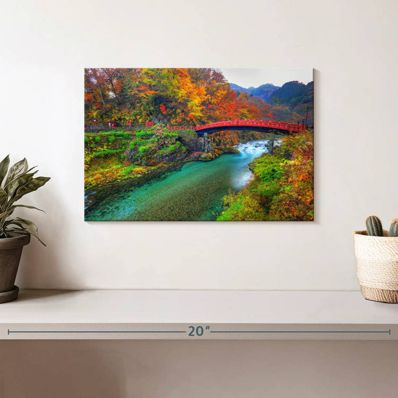 Pont Lilie Shinkyo en automne, H 8 po x l 12 po