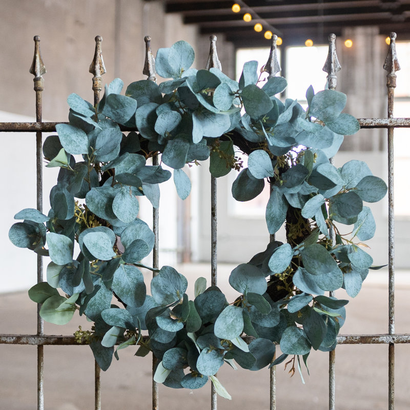 19.5" Polyester Wreath