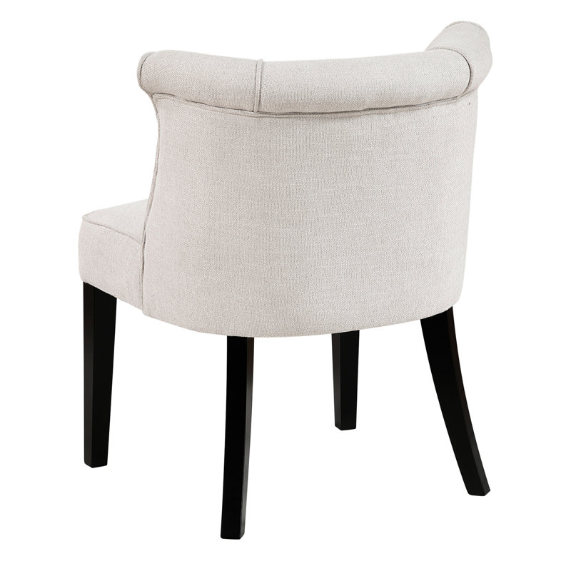 Chaise beige avec structure en contreplaqué et coussins attachés rembourrés de mousse