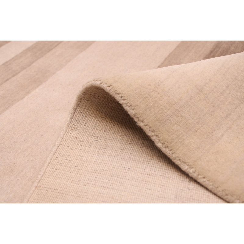 Tapis beige Kashkuli Gabbeh 5 pi 9 po x 8 pi 0 po