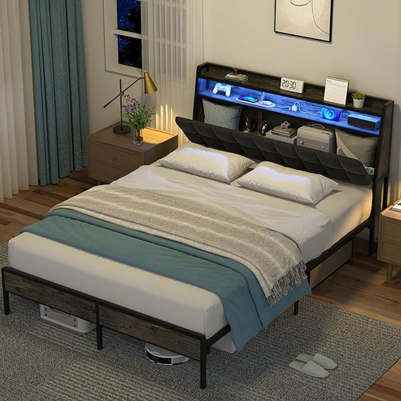 Structure de lit grand noir en métal avec dossier ergonomique - tête de lit confortable, ensemble d'éclairage à DEL, coin de charge et de rangement, coussins, espaces