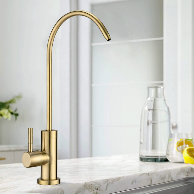 INLE Kitchen Faucet, Brushed Gold