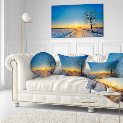 Coussin Designart "Distant Sunset in Winter" Designart