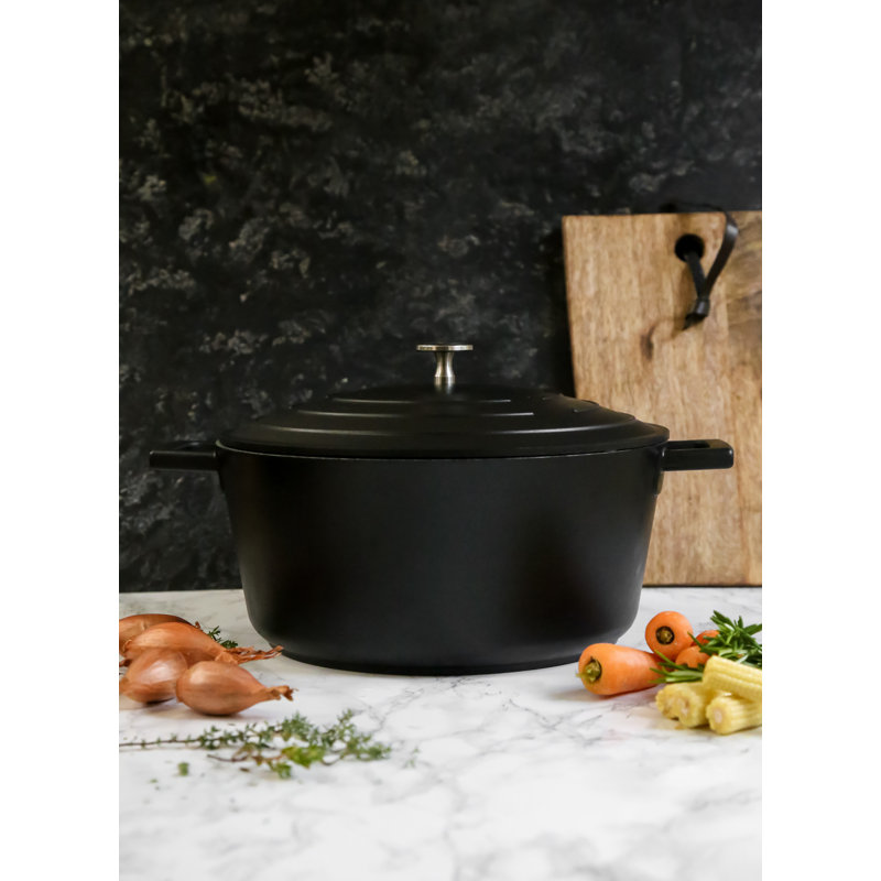 MasterClass Cast Aluminum Round Casserole, 37cm / 5L, Black