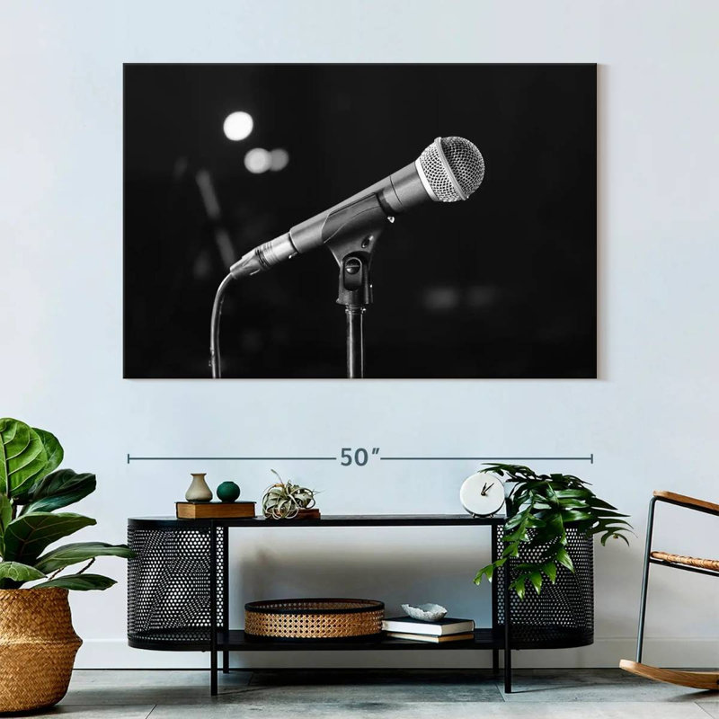 Microphone Abarca, H 34 po x l 51 po