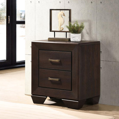 Table de chevet au fini foncé avec 2 tiroirs - la pièce idéale pour la chambre à coucher, s'agence à divers thèmes