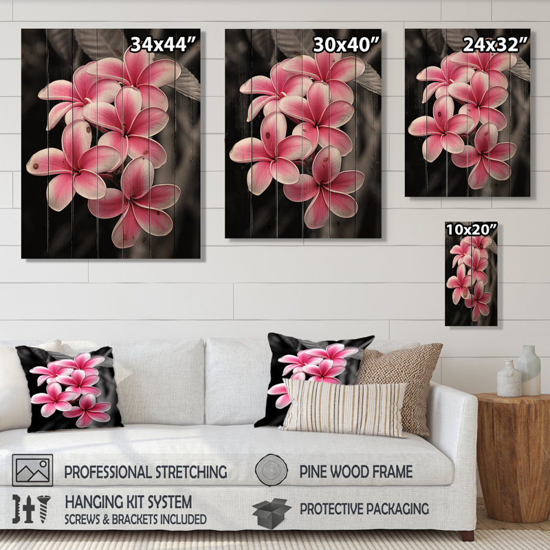Plumeria Flower Paradise I - impression florale et botanique sur bois de pin naturel, H 40 po x l 30 po x P 0,78 po