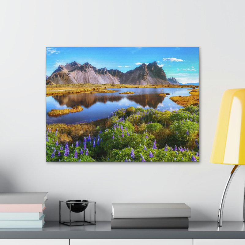 No Frame Print on Canvas, 45.72cm H x 60.96cm W