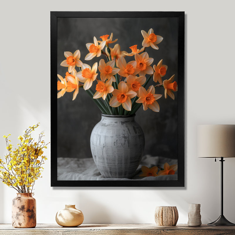 Jonquilles monochromes jaunes et orange dans un pot gris II - jonquilles murales, Toile tendue, H 24 po x l 32 po