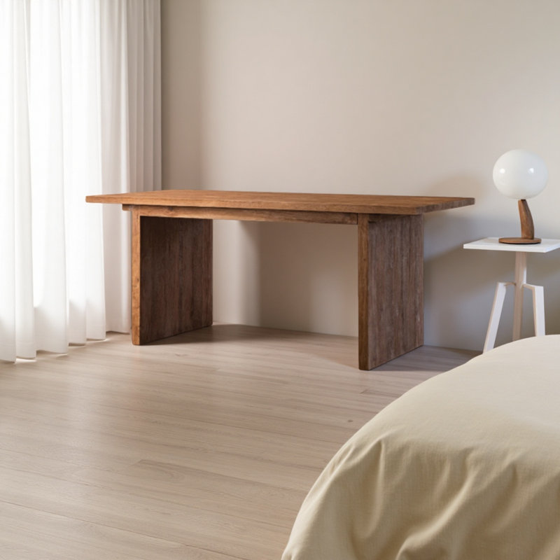 Bureau rétro en bois vieilli