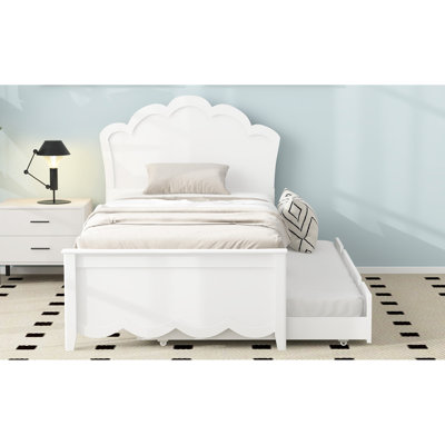 Lit plateforme double en bois blanc pleine grandeur avec tête de lit et lit gigogne simple