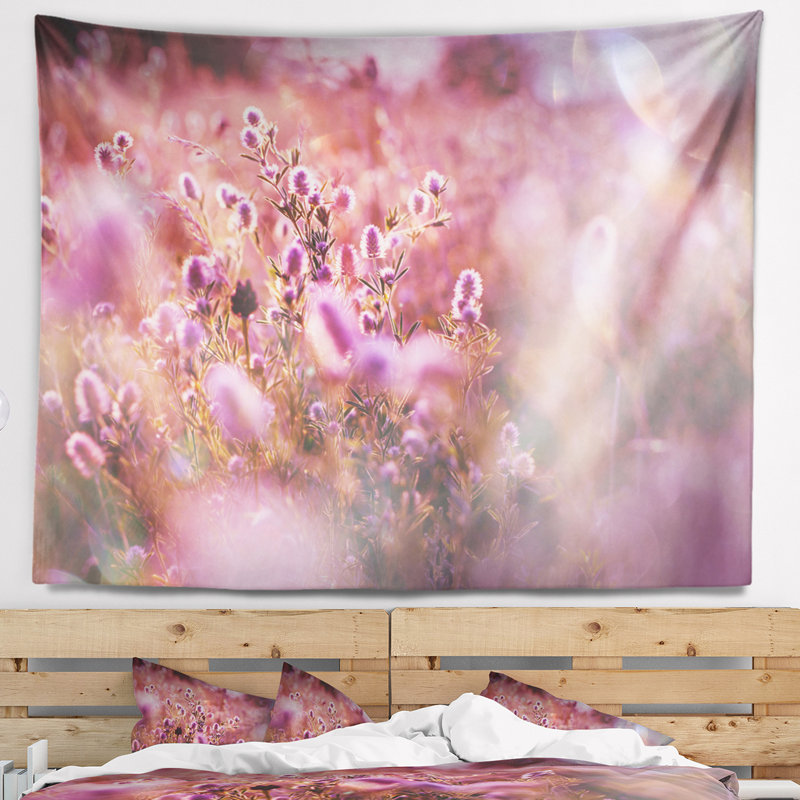 Tapisserie florale avec petites fleurs d'été, H 32 po x l 39 po