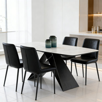 Table de salle à manger moderne et minimaliste