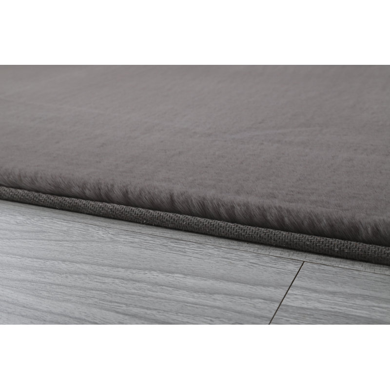 Tapis touffeté gris, Rectangle 5 pi x 7 pi