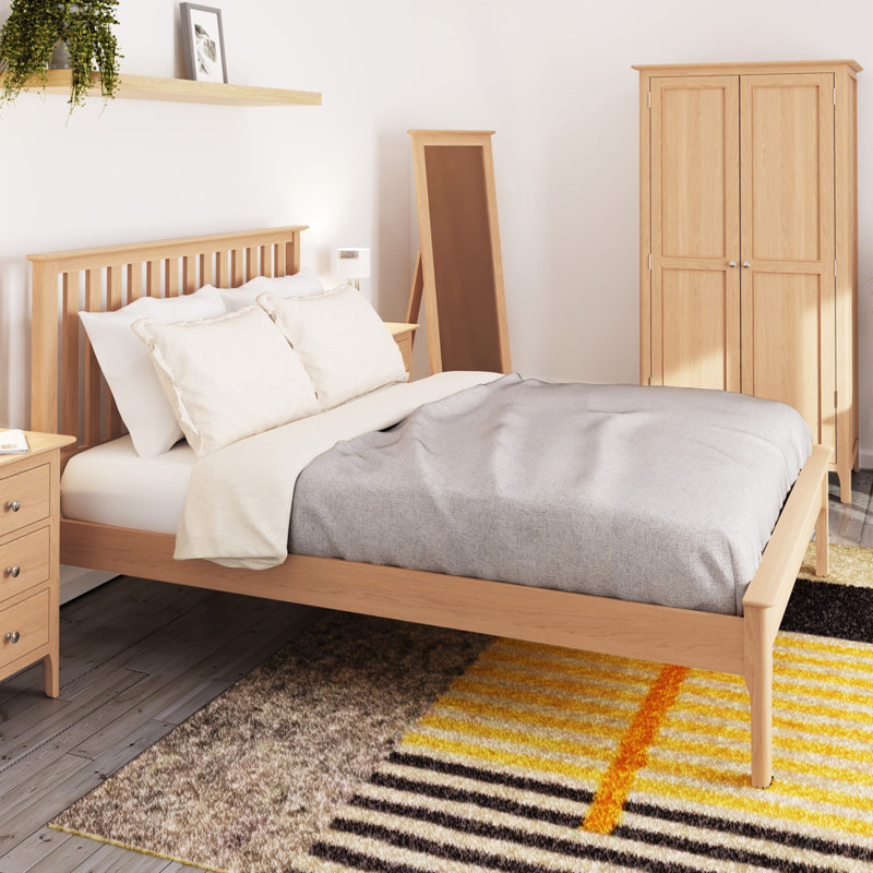 Bisbrooke 4'6 Slatted Bed