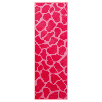 Tapis rouge à imprimé animal
