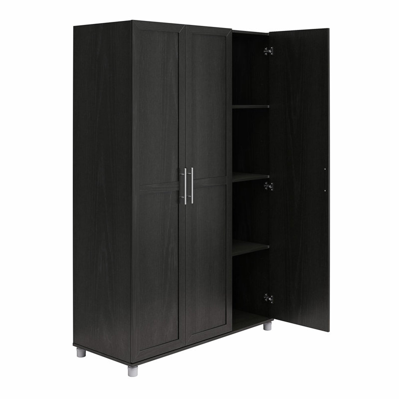 Garde-robe encadrée à 3 portes