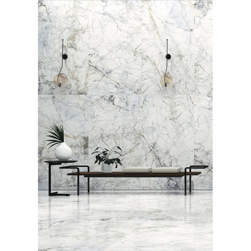 Carreau de sol en porcelaine aspect marbre pluvieux blanc 24 po x 48 po