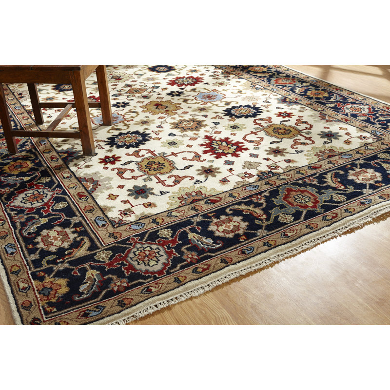 Pedro Wool Oriental Area Rug, Rectangle 10' x 14'