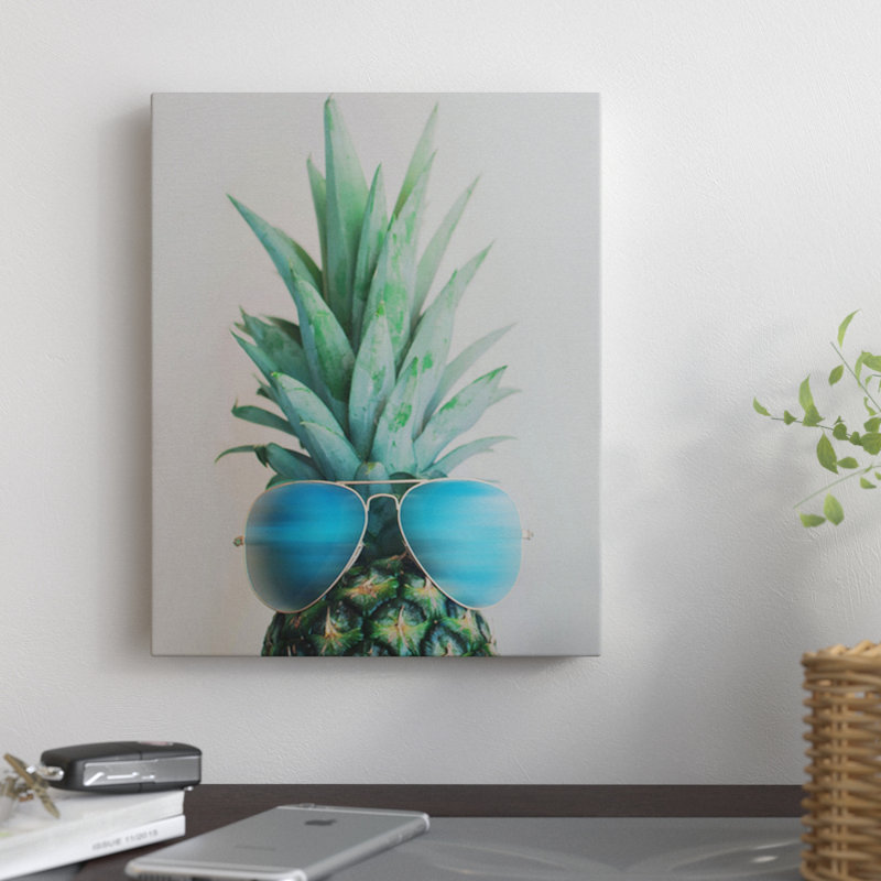 «Pineapple in Paradise» par Chelsea Victoria, impression sur toile non encadrée