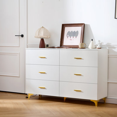 Commode blanche moderne à 6 tiroirs avec poignées en aluminium doré et pieds triangulaires - Commode de chambre à coucher